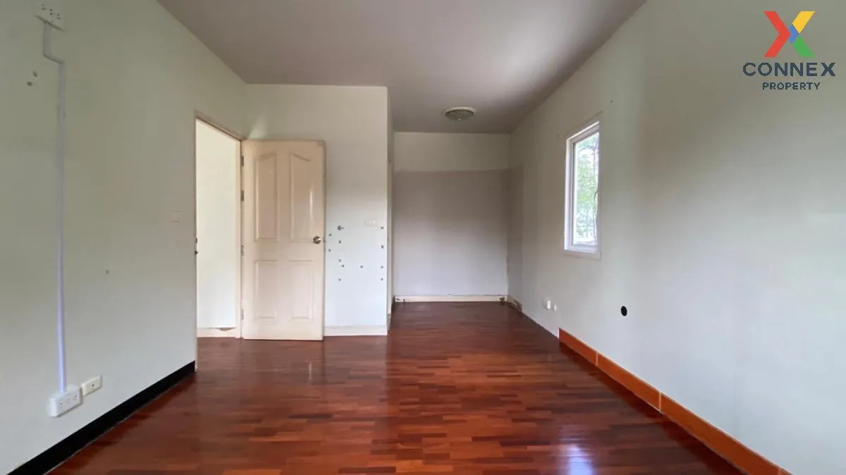 For Sale House , Pruksa Village 2 Wongwaen-Rangsit , Lam Phak Kut 4