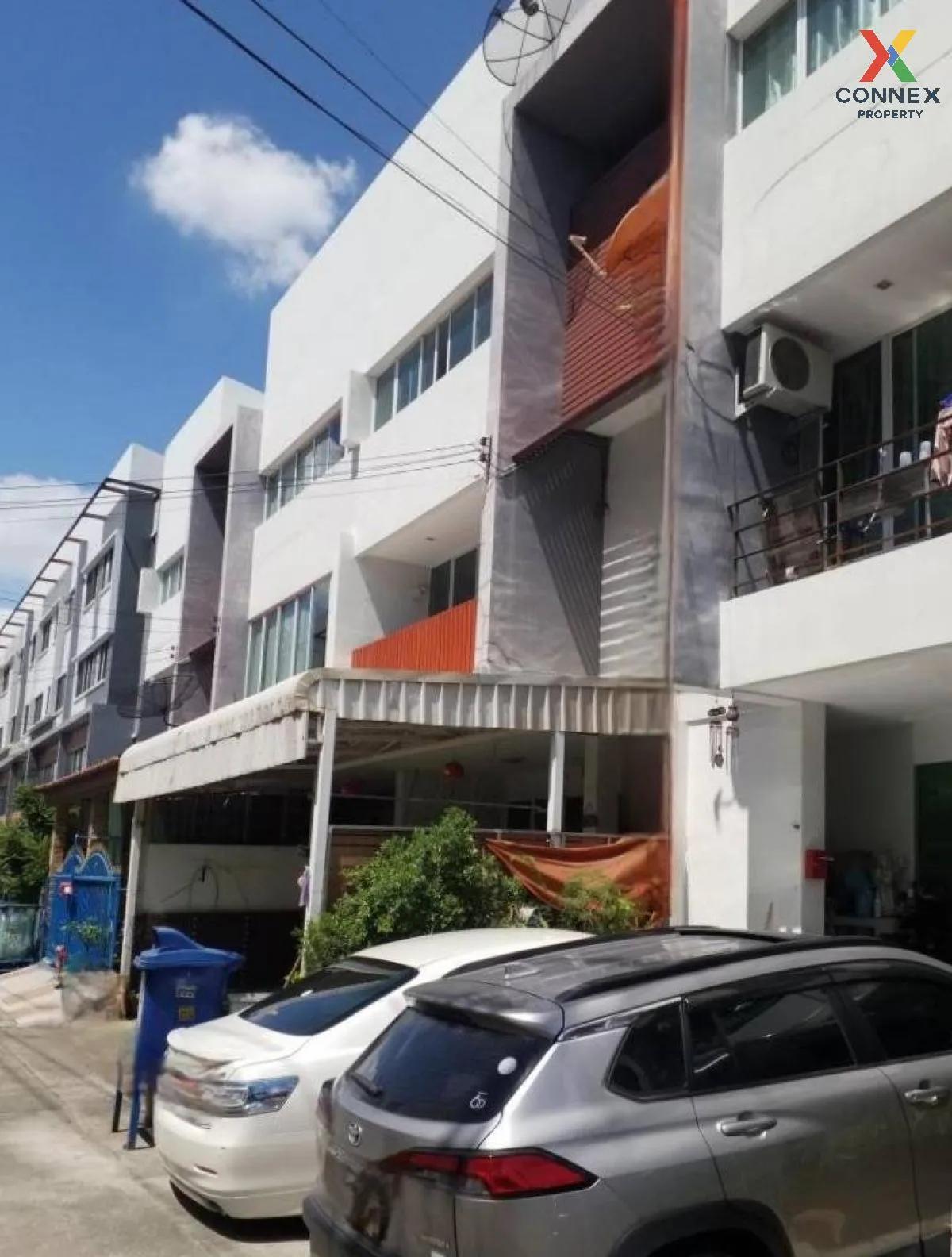 ขายทาวน์เฮ้าส์/ทาวน์โฮม  บิสซิเนส ทาวน์ เทพารักษ์ บางเสาธง บางเสา 2