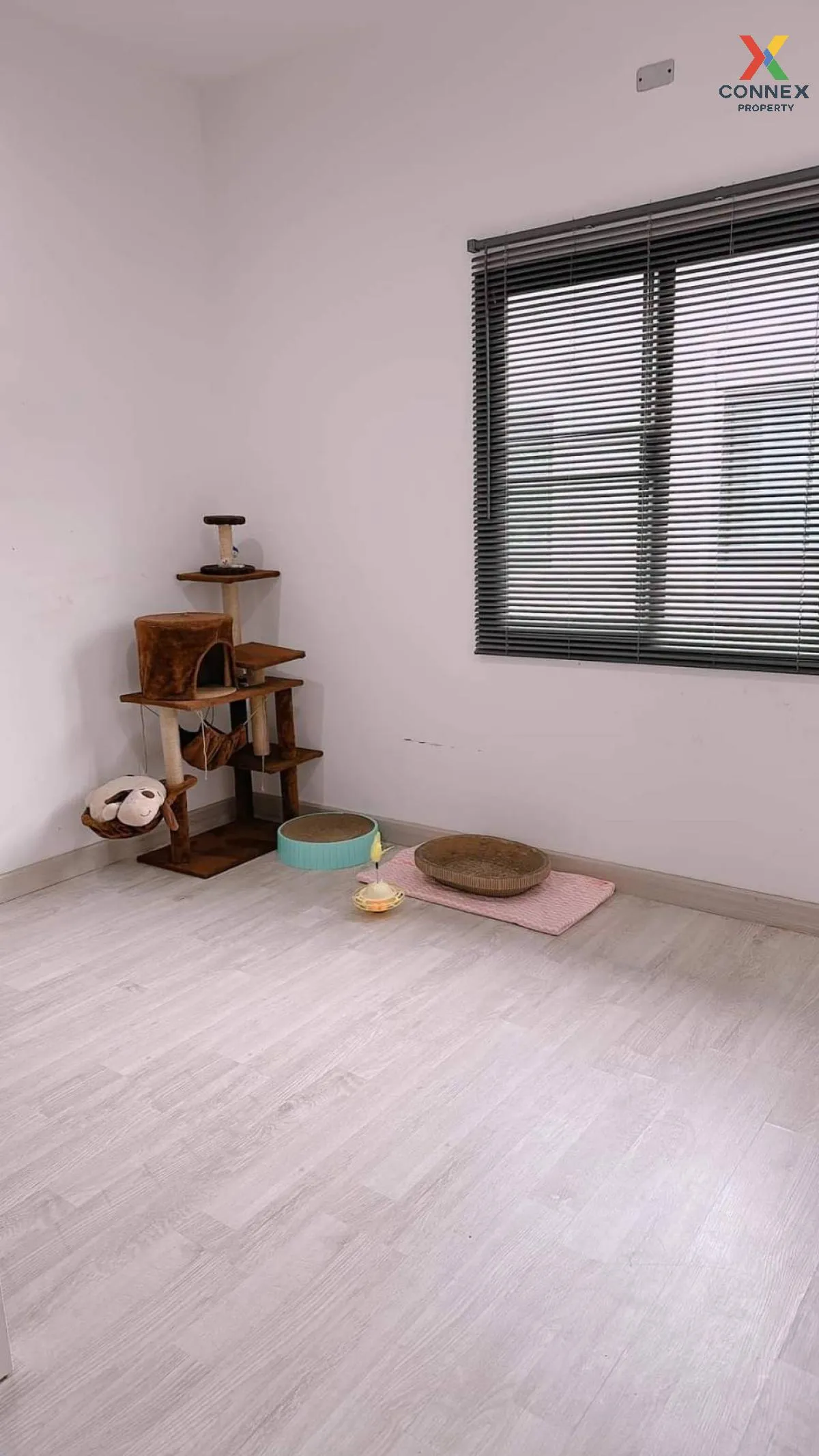 For Sale Townhouse/Townhome  , The Riva Wongwaen-Lumlukka Klong 5