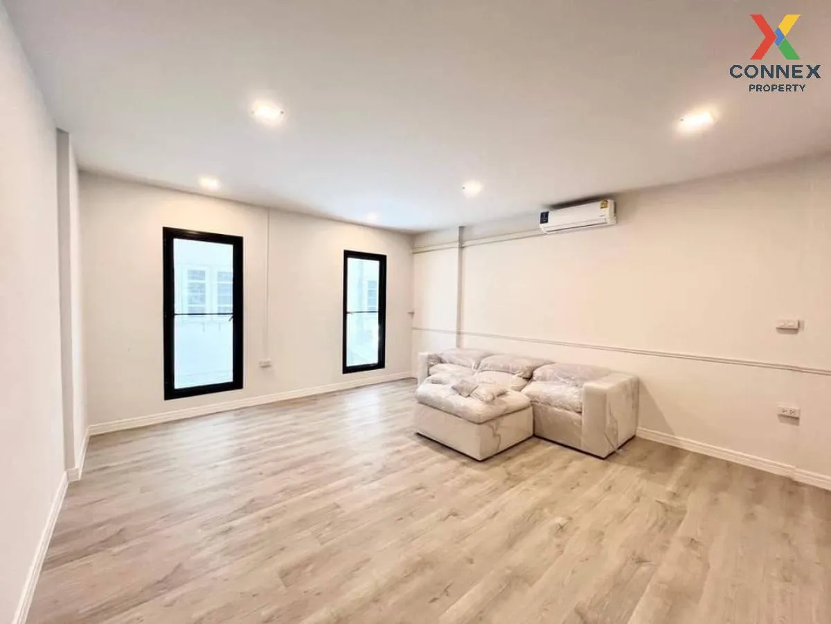 ขายทาวน์เฮ้าส์/ทาวน์โฮม  บ้านศุภารมย์ รีโนเวทใหม่ บางพูด ปากเกร็ด