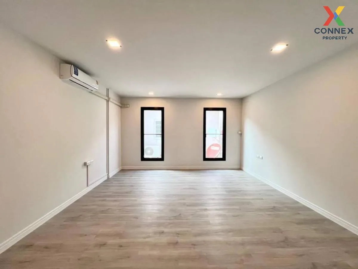 ขายทาวน์เฮ้าส์/ทาวน์โฮม  บ้านศุภารมย์ รีโนเวทใหม่ บางพูด ปากเกร็ด