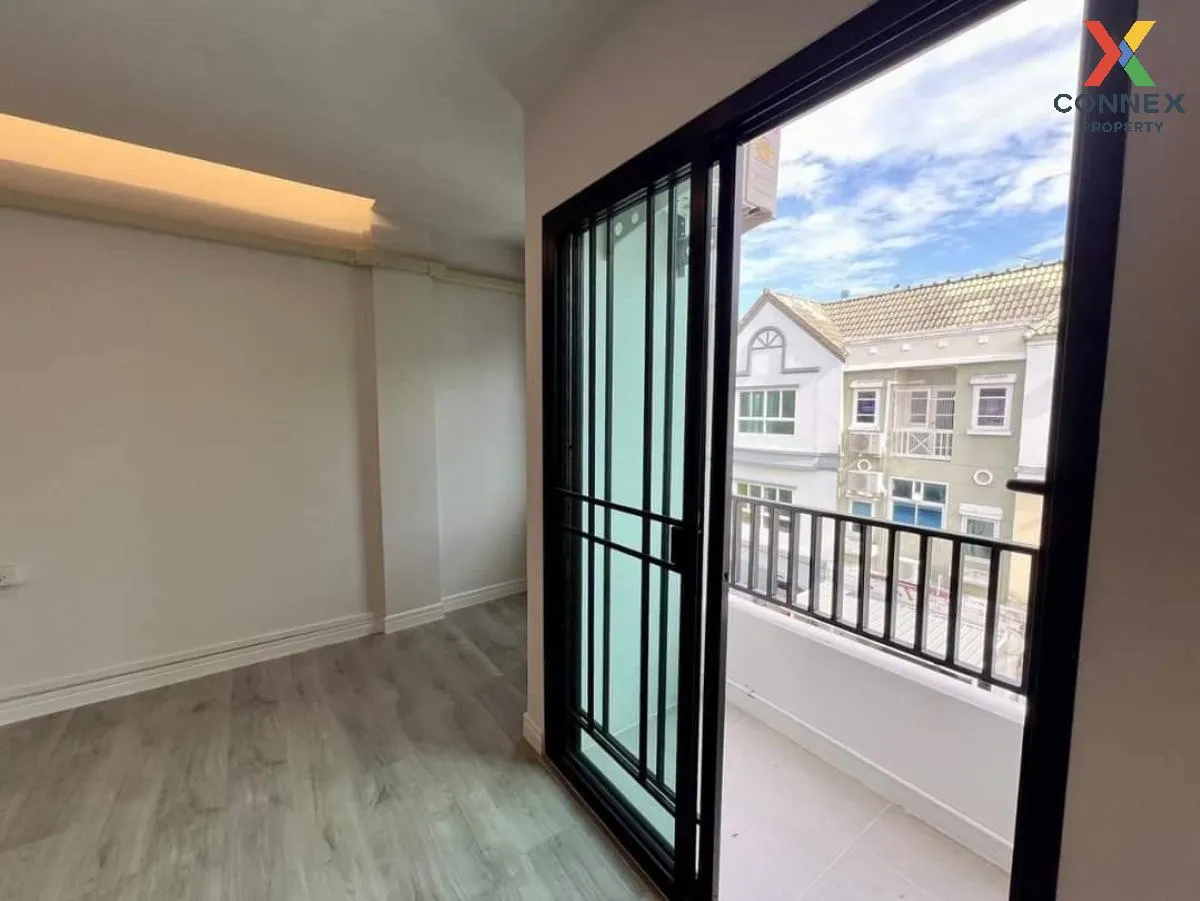 ขายทาวน์เฮ้าส์/ทาวน์โฮม  บ้านศุภารมย์ รีโนเวทใหม่ บางพูด ปากเกร็ด