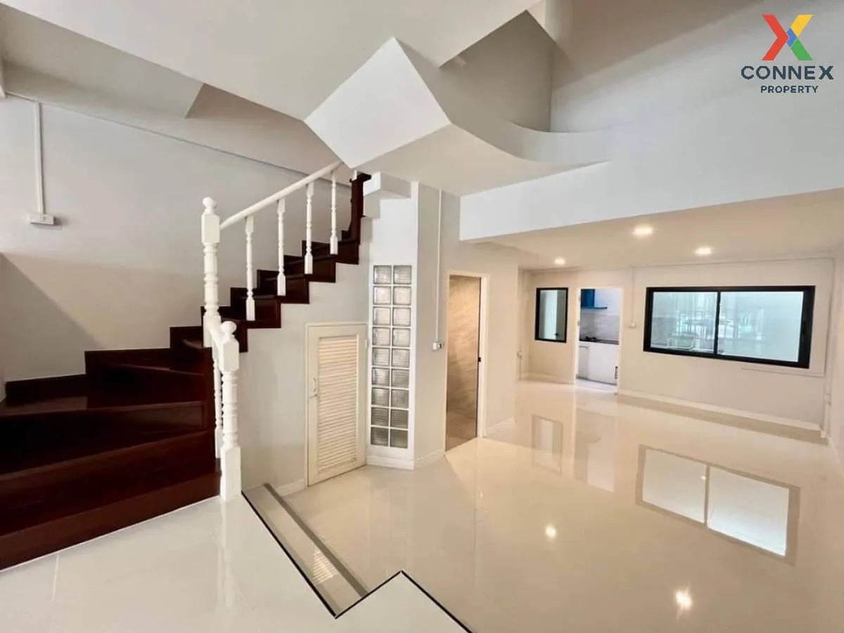 ขายทาวน์เฮ้าส์/ทาวน์โฮม  บ้านศุภารมย์ รีโนเวทใหม่ บางพูด ปากเกร็ด