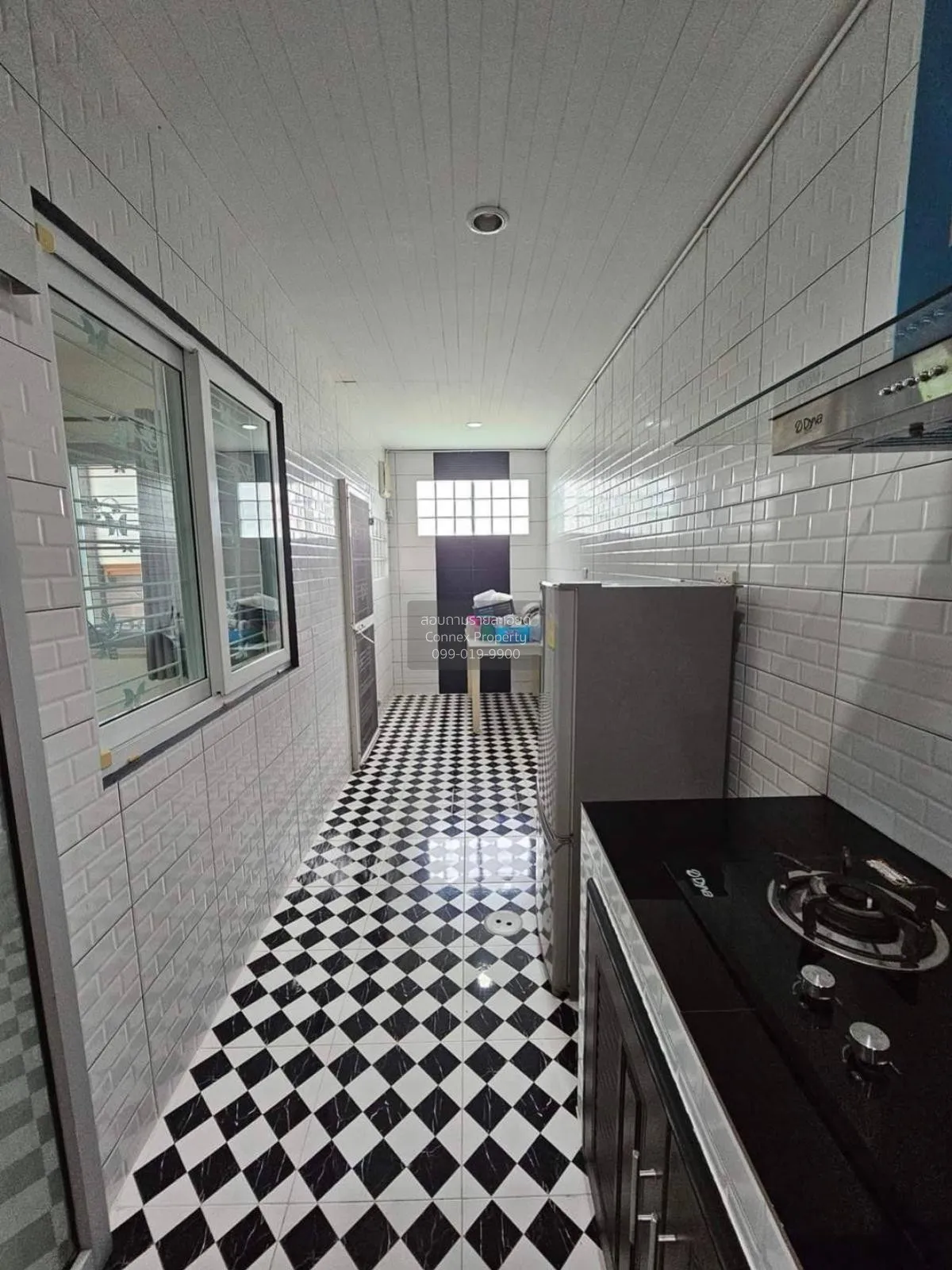 ขายทาวน์เฮ้าส์/ทาวน์โฮม  ซื่อตรง รังสิต-คลอง 6 ห้องมุม หน้ากว้าง 