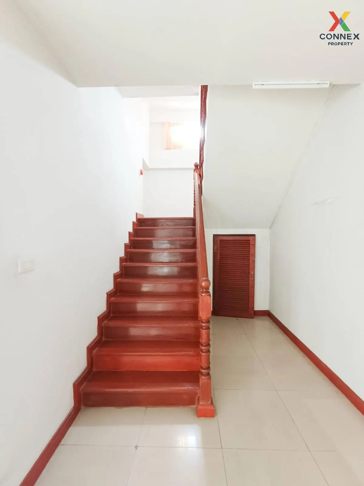 For Sale House , Baan Narawadee , Krathum Lom , Sam Phran , Nakho