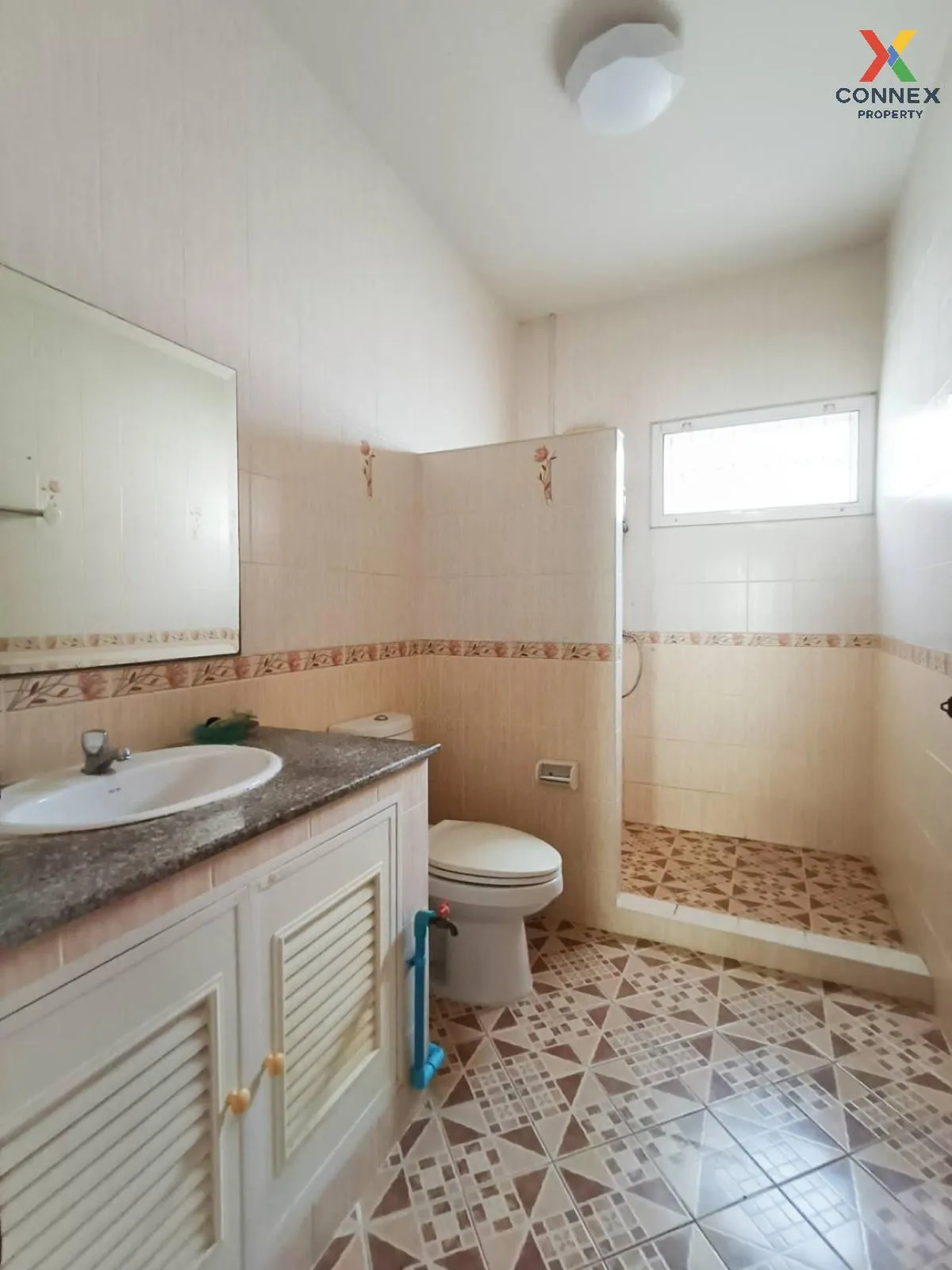 For Sale House , Baan Narawadee , Krathum Lom , Sam Phran , Nakho