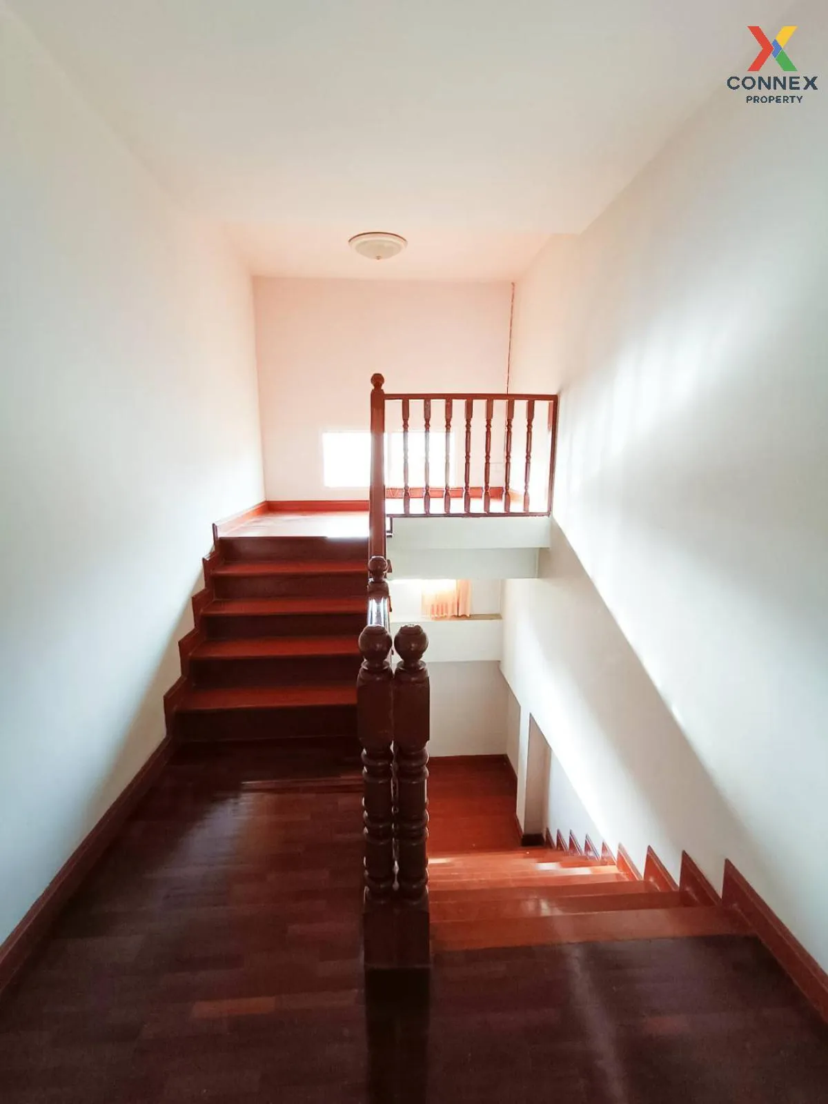 For Sale House , Baan Narawadee , Krathum Lom , Sam Phran , Nakho