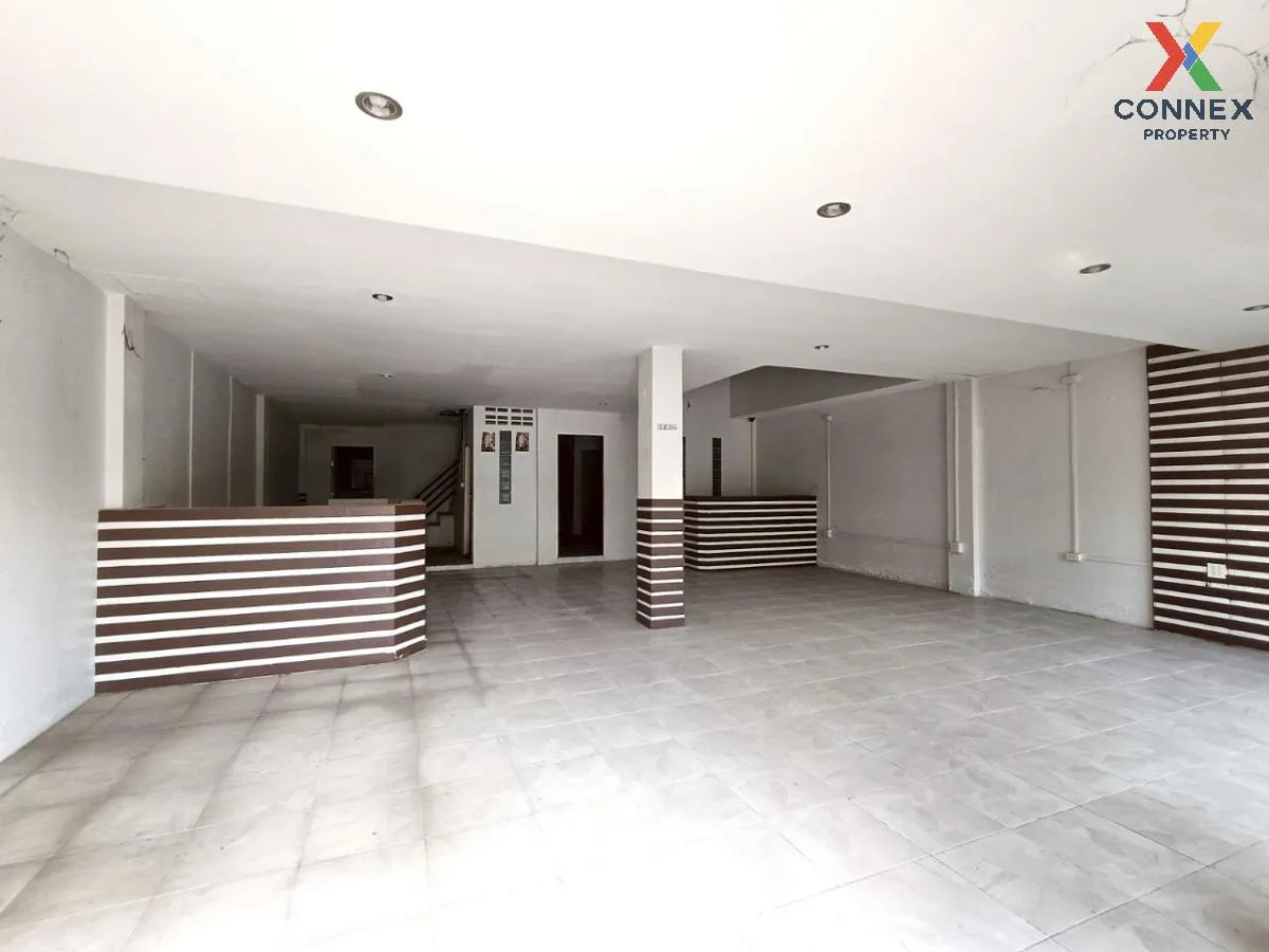 For Sale Commercial Building  3 Floors  Krabi , Pak Nam , Mueang  2