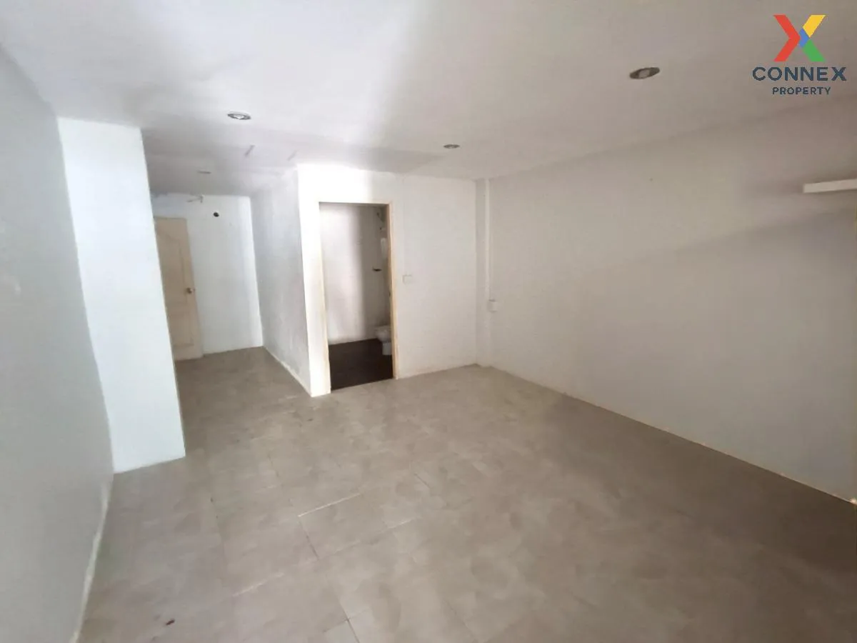 For Sale Commercial Building  3 Floors  Krabi , Pak Nam , Mueang 