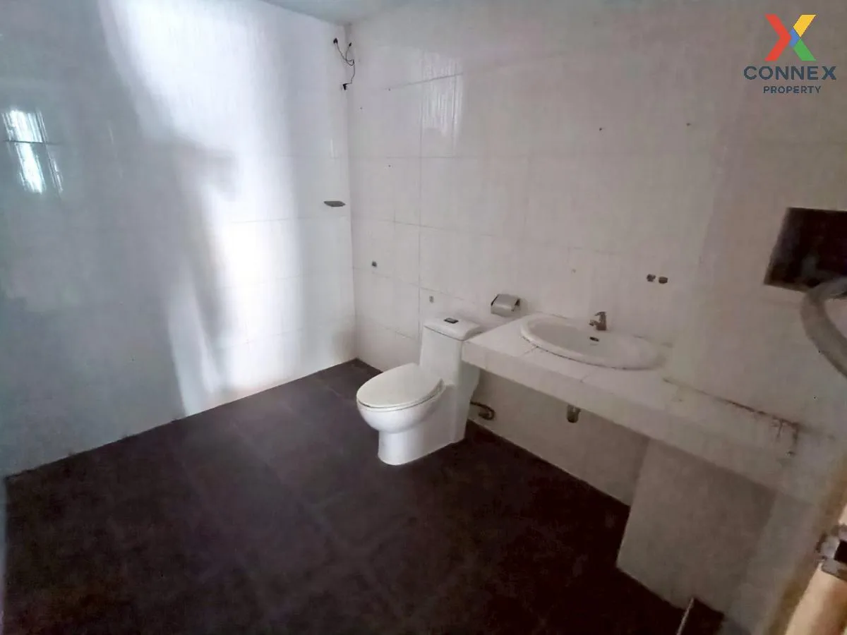 For Sale Commercial Building  3 Floors  Krabi , Pak Nam , Mueang 