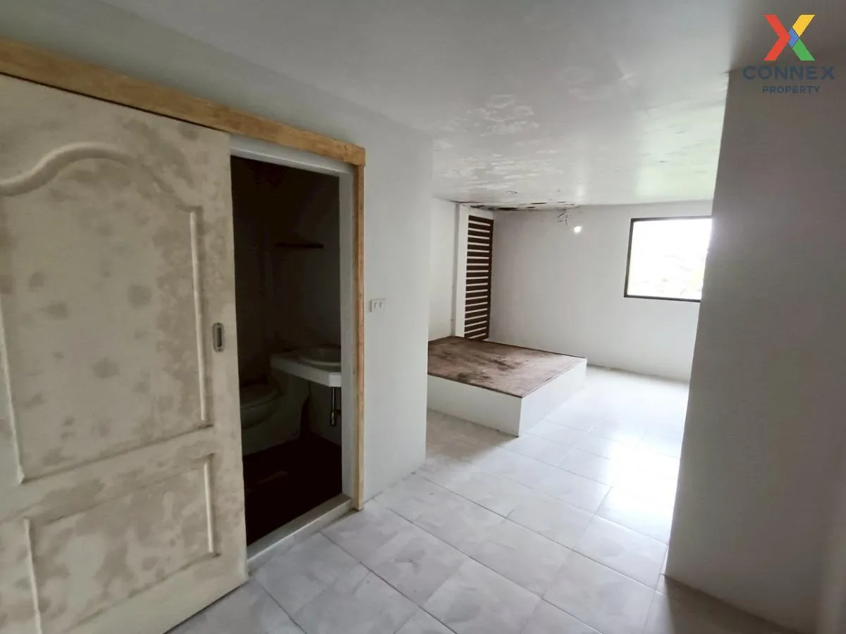 For Sale Commercial Building  3 Floors  Krabi , Pak Nam , Mueang 