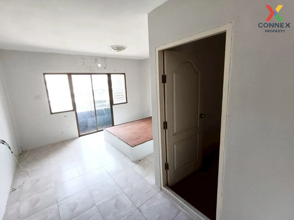 For Sale Commercial Building  3 Floors  Krabi , Pak Nam , Mueang 