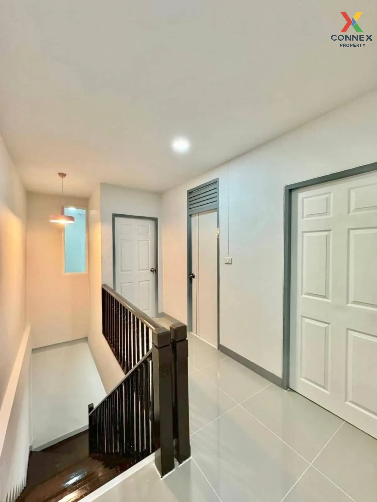 ขายทาวน์เฮ้าส์/ทาวน์โฮม  บ้านปิยวรารมย์ 1 รีโนเวทใหม่ บางบัวทอง บ