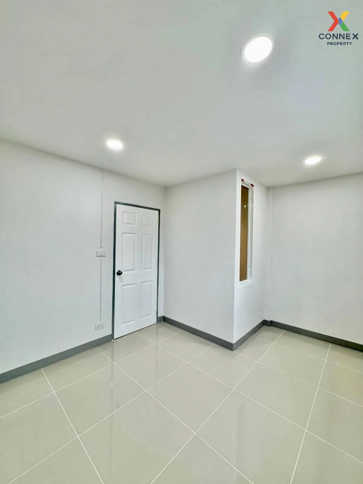 ขายทาวน์เฮ้าส์/ทาวน์โฮม  บ้านปิยวรารมย์ 1 รีโนเวทใหม่ บางบัวทอง บ