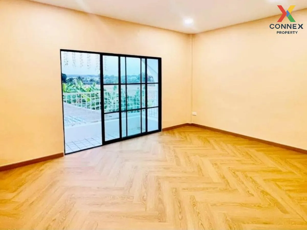 ขายทาวน์เฮ้าส์/ทาวน์โฮม  บ้านมนวดี ห้องมุม รีโนเวทใหม่ บางคูรัด บ