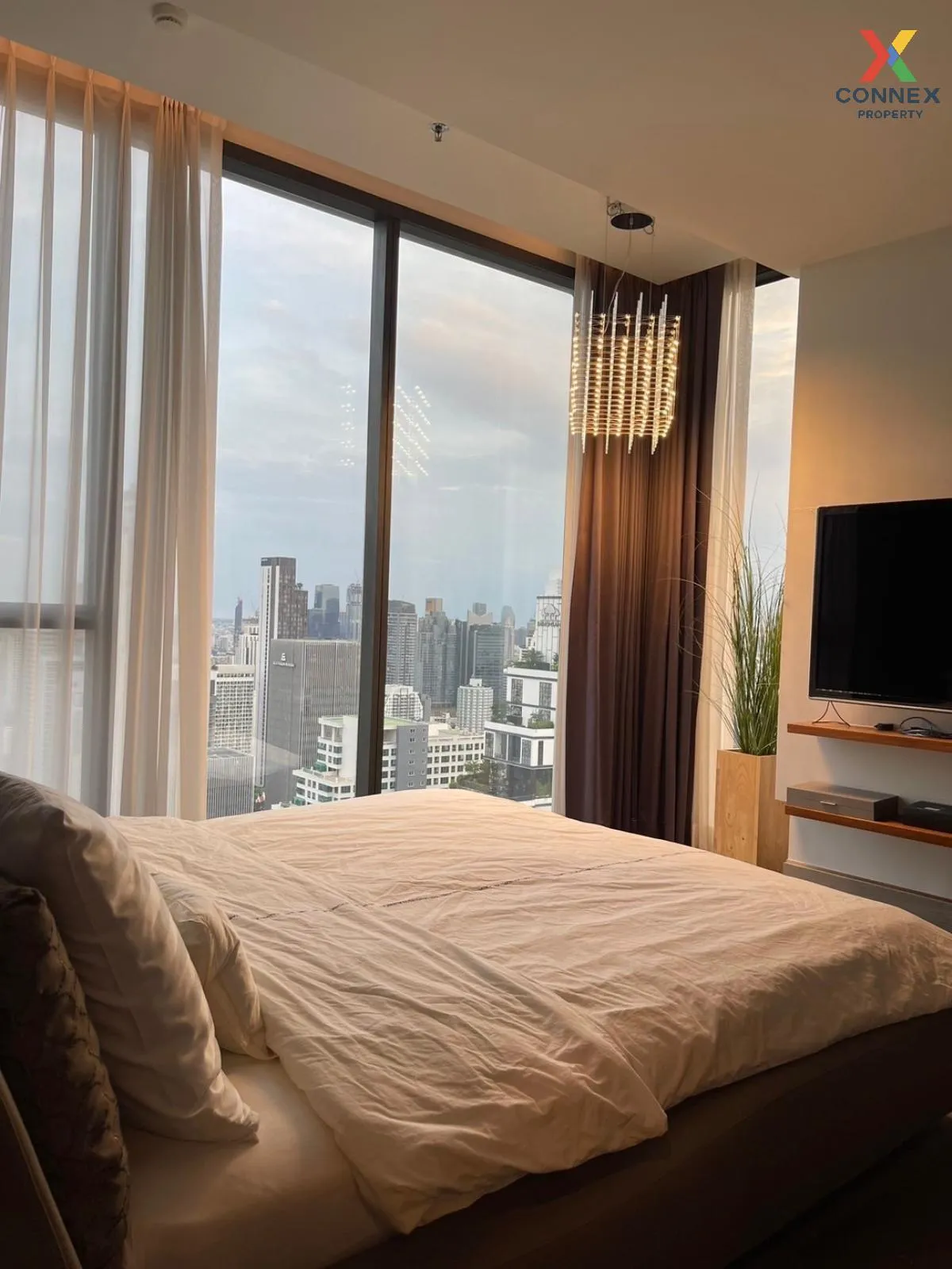 ขายคอนโด  ดิ เอส แอท สิงห์คอมเพล็กซ์ เพนท์เฮ้าส์ MRT-เพชรบุรี บาง