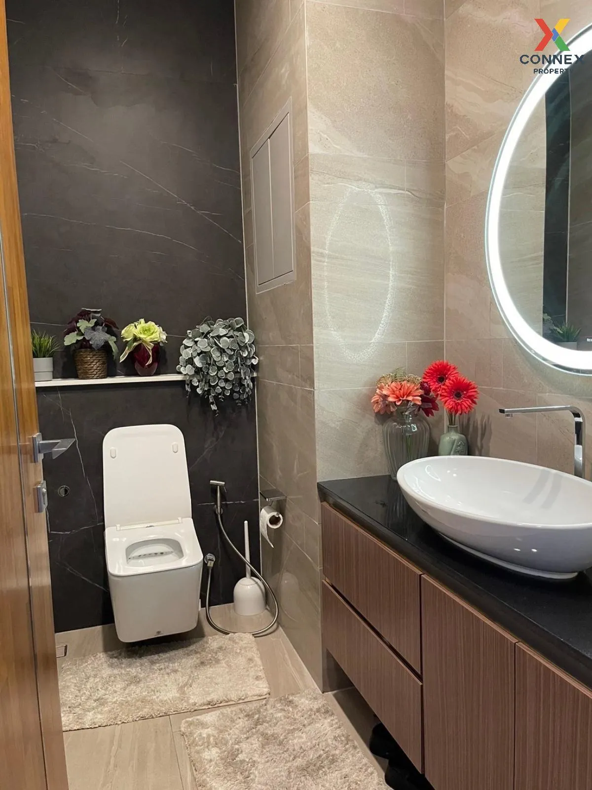 ขายคอนโด  ดิ เอส แอท สิงห์คอมเพล็กซ์ เพนท์เฮ้าส์ MRT-เพชรบุรี บาง