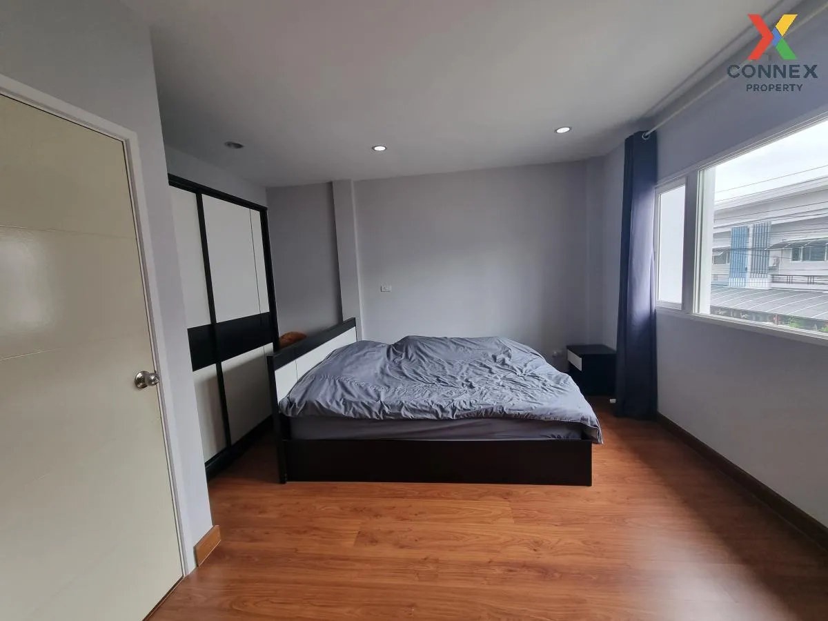 ขายทาวน์เฮ้าส์/ทาวน์โฮม  ดิ เอ็กซ์คลูซีฟ วงแหวน รามอินทรา  MRT-คู ขายทาวน์เฮ้าส์/ทาวน์โฮม  ดิ เอ็กซ์คลูซีฟ วงแหวน รามอินทรา  MRT-คู