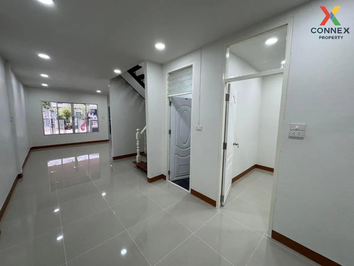 For Sale Townhouse/Townhome  , Baan Yu Charoen 3 , BTS-Khu Khot ,
