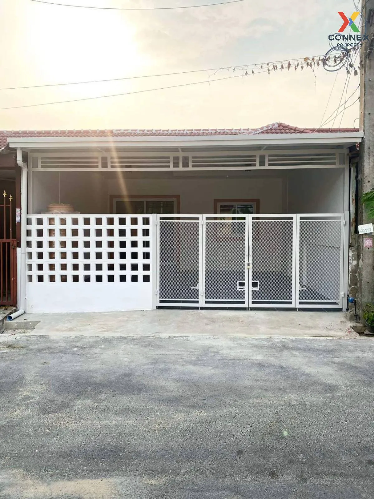 For Sale Townhouse/Townhome  , Baan Thanyaporn 2 , newly renovate 1