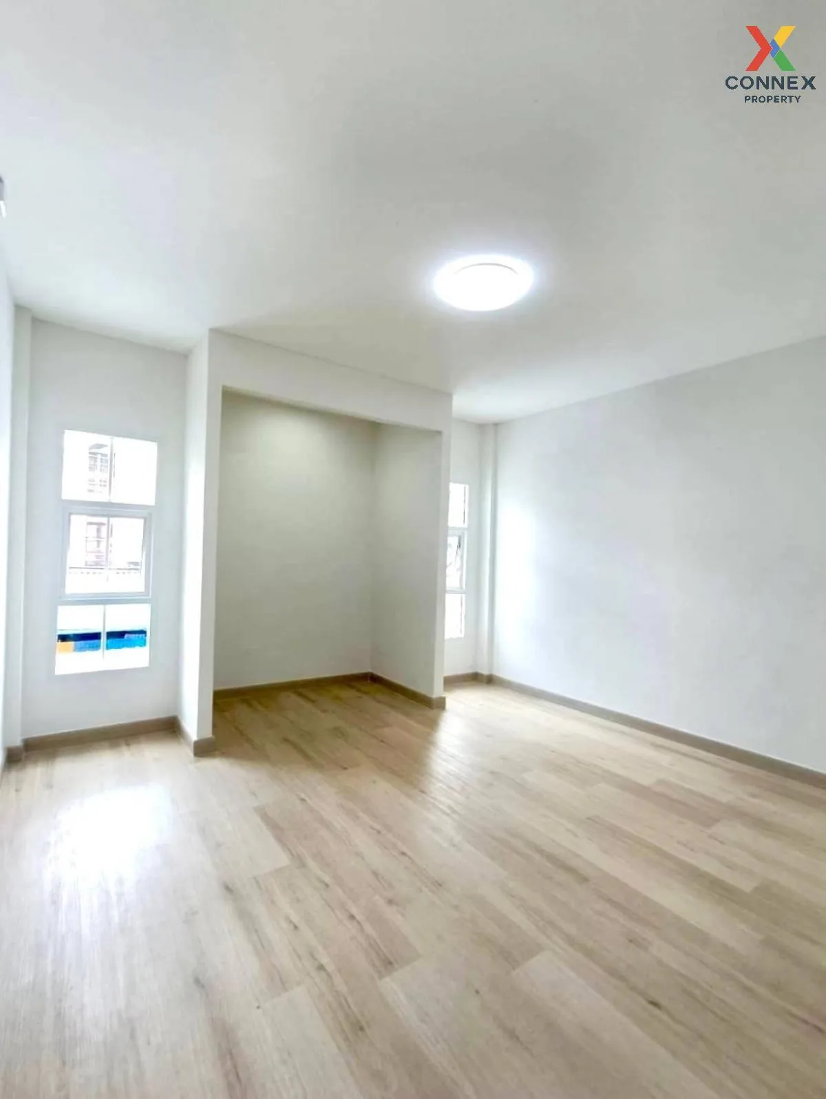 For Sale Townhouse/Townhome  , Baan Romruen Ville , newly renovat