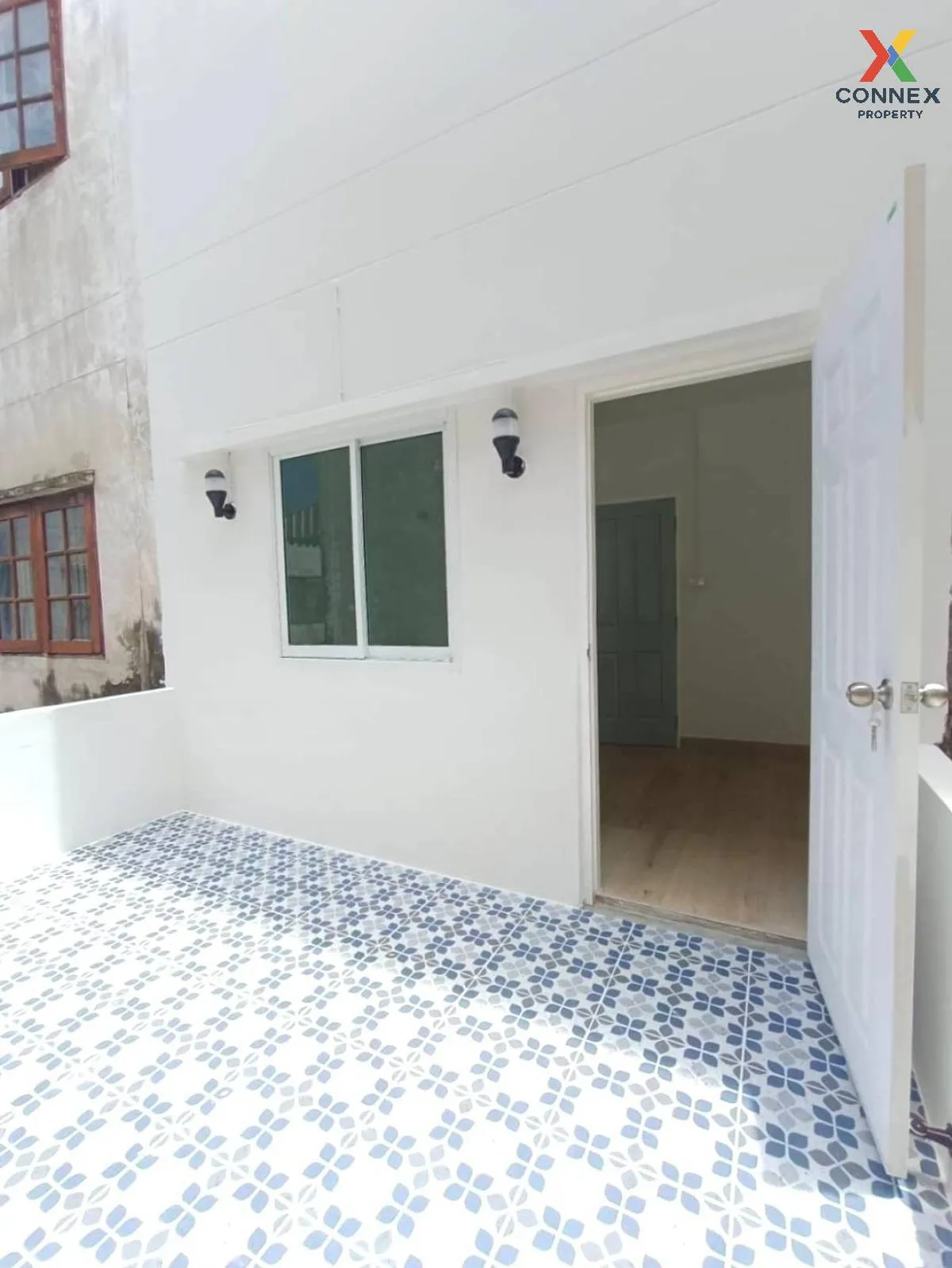 For Sale Townhouse/Townhome  , Baan Romruen Ville , newly renovat