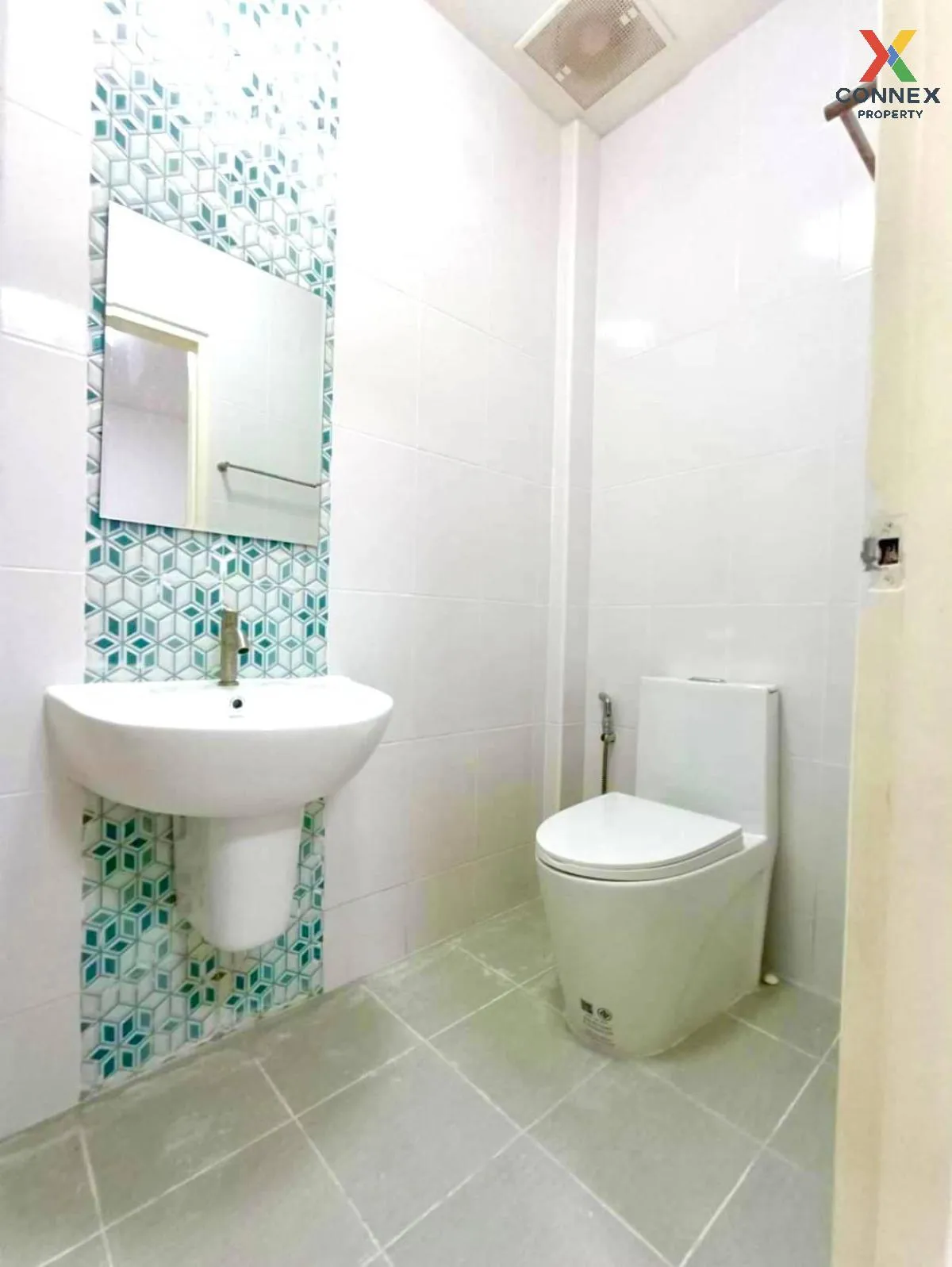 For Sale Townhouse/Townhome  , Baan Romruen Ville , newly renovat