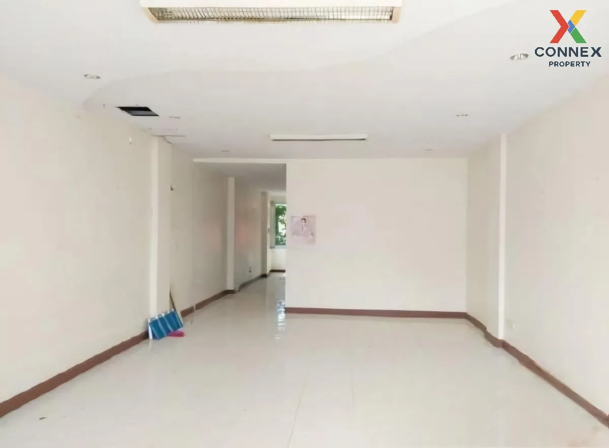 ขายอาคารพาณิชย์ 3 ชั้น  บ่อผุด  เกาะสมุย บ่อผุด เกาะสมุย สุราษฎร์