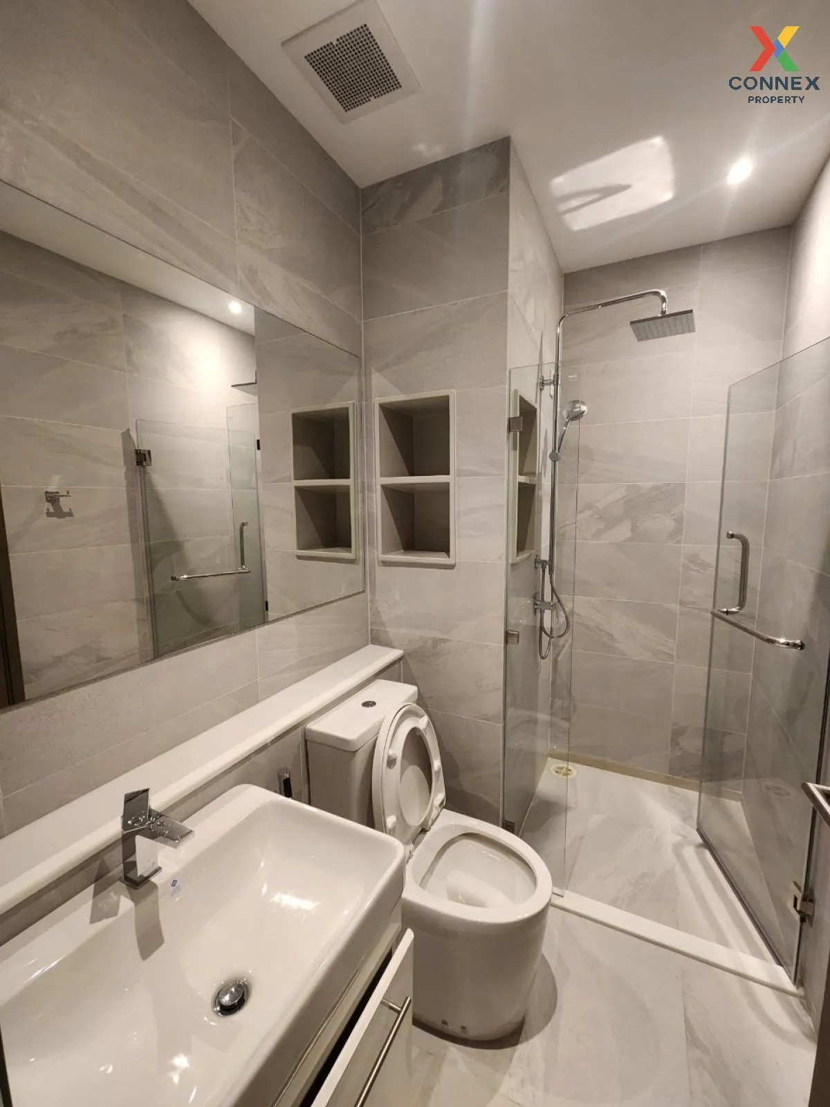 For Rent Condo , RHYTHM Ekkamai , BTS-Ekkamai , Khlong Tan Nuea ,