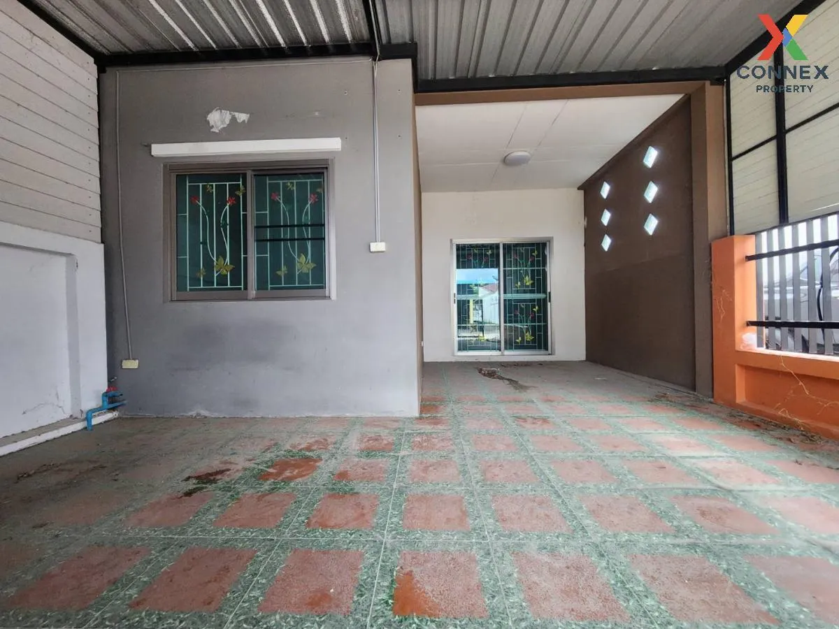 ขายทาวน์เฮ้าส์/ทาวน์โฮม  ทรัพย์รุ่งเรืองซิตี้ 3 บ้านเก่า พานทอง ช 2