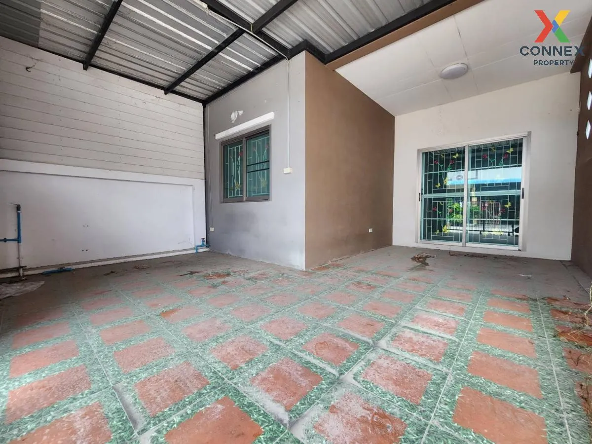 ขายทาวน์เฮ้าส์/ทาวน์โฮม  ทรัพย์รุ่งเรืองซิตี้ 3 บ้านเก่า พานทอง ช 3