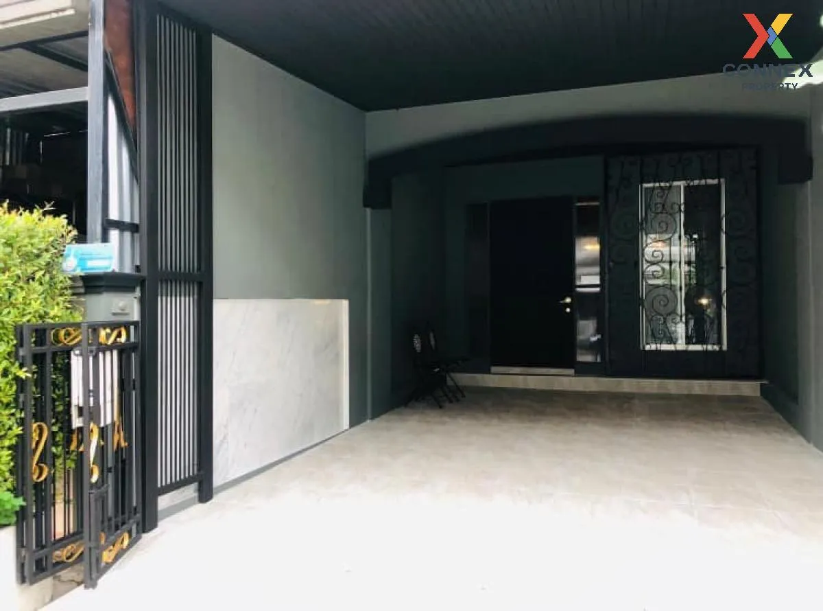 For Rent Townhouse/Townhome  , Baan Klang Muang The Paris Rama 9- 1