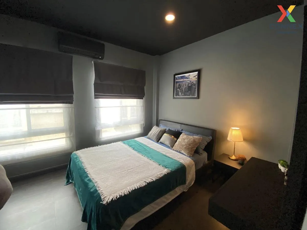 For Rent Townhouse/Townhome  , Baan Klang Muang The Paris Rama 9-