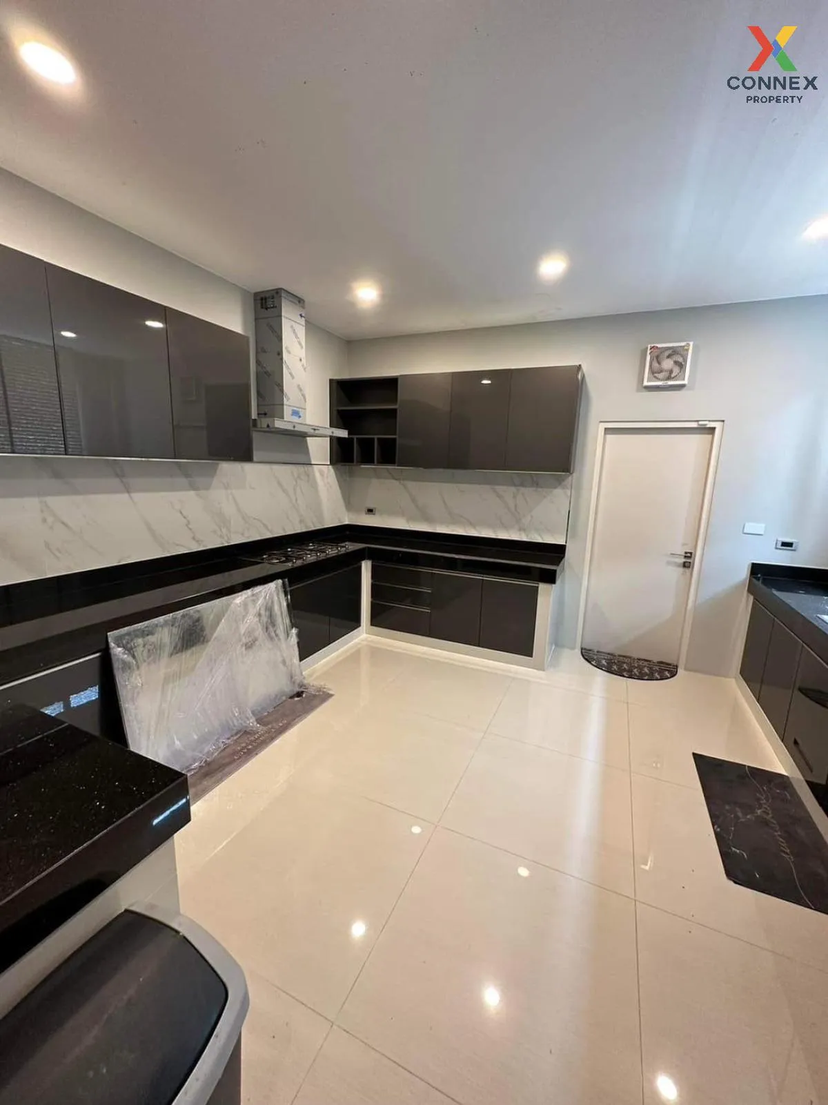 ขายบ้าน  เดอะ พาลาซโซ่ ปิ่นเกล้า ศาลาธรรมสพน์ เขต ทวีวัฒนา กรุงเท