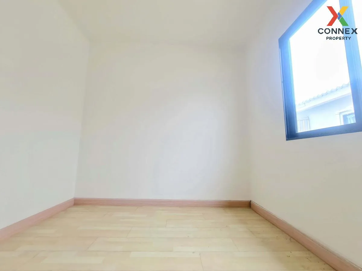 For Sale Townhouse/Townhome  , THE CONNECT Suanluang - Onnut , wi