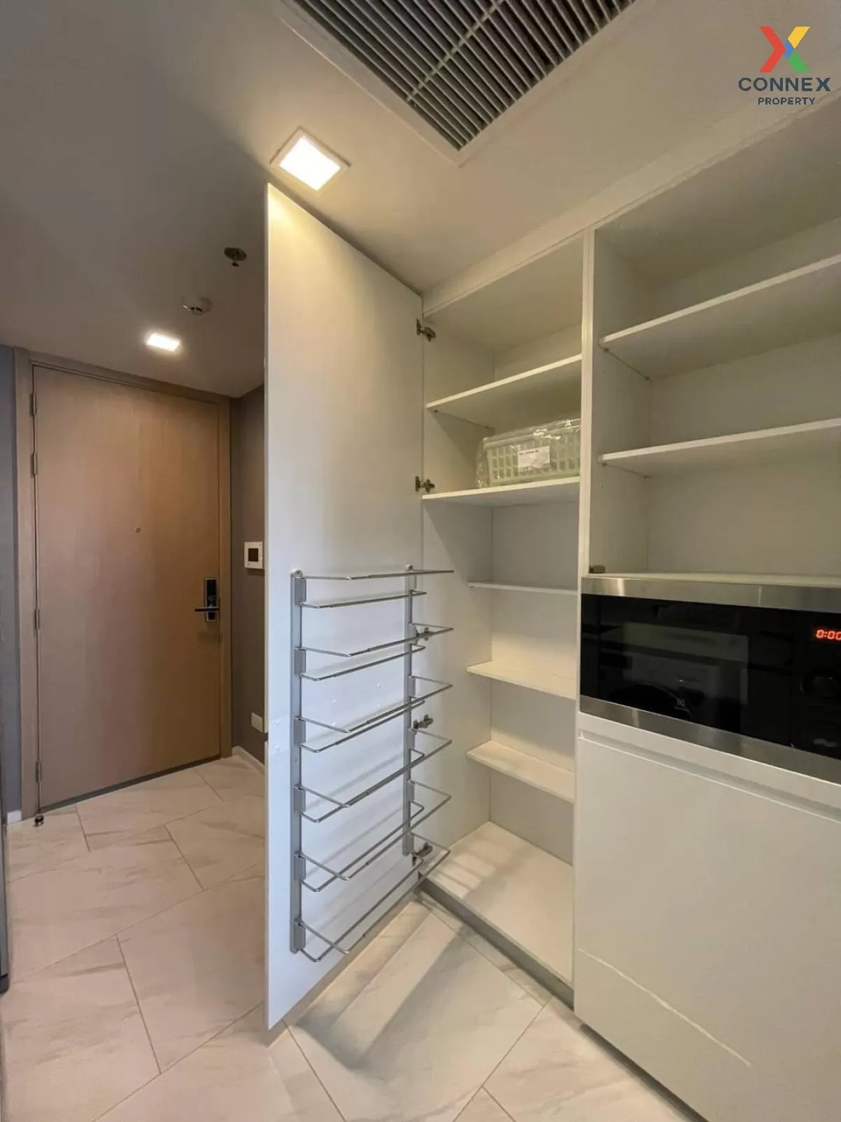 FOR RENT condo , Hyde Sukhumvit 11 , BTS-Nana , Khlong Toei Nuea 