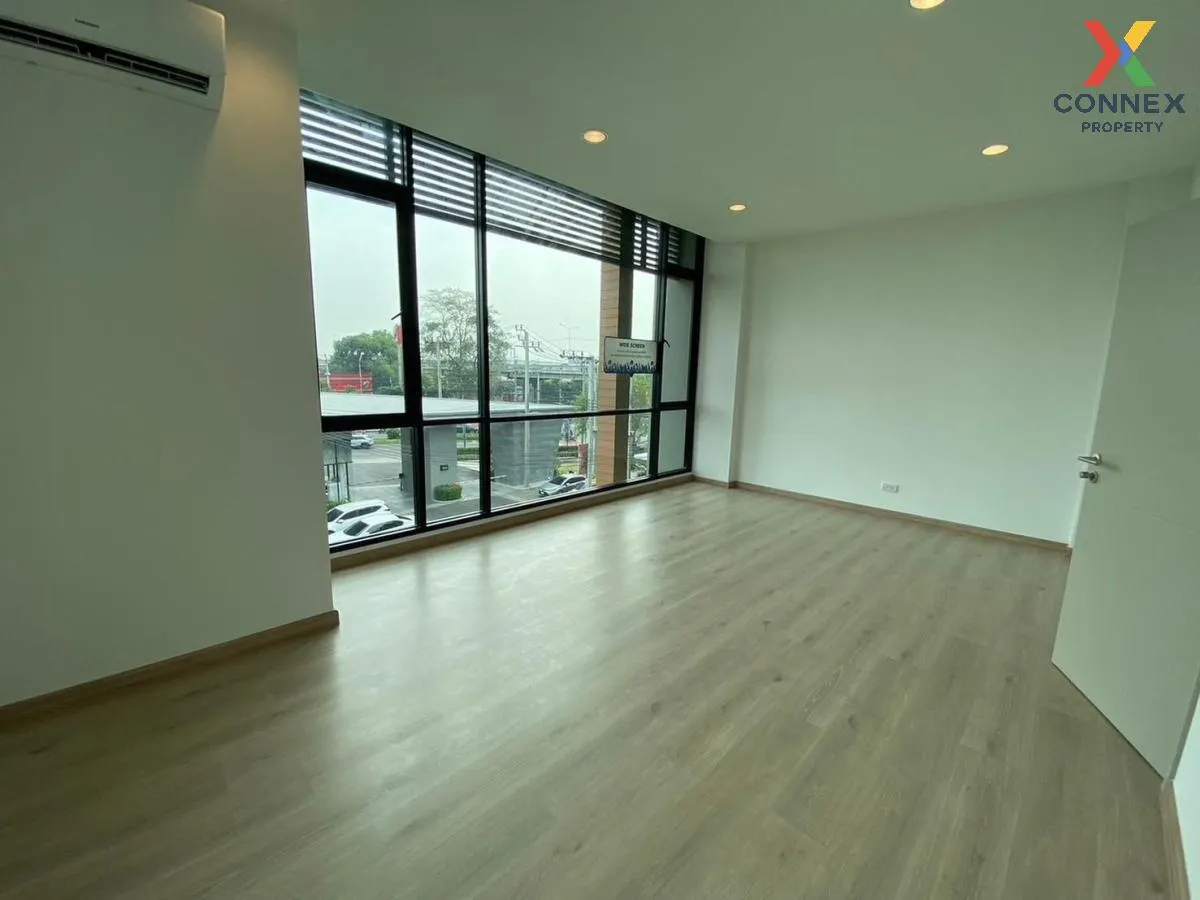 ขายโฮมออฟฟิศ  พรีเมี่ยม เพลส มิกซ์ นวมินทร์ ห้องมุม นวลจันทร์ เขต