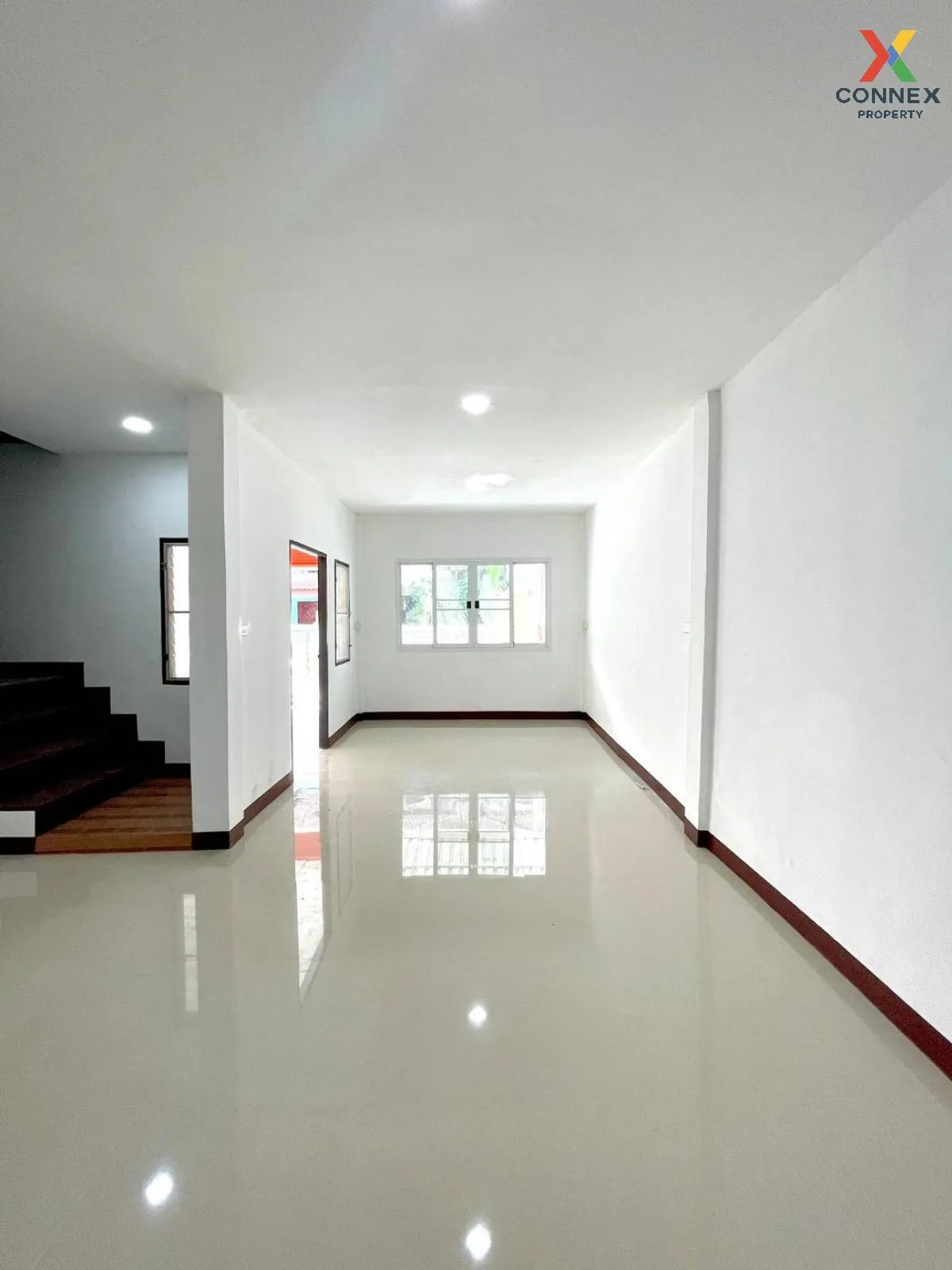 ขายทาวน์เฮ้าส์/ทาวน์โฮม  บ้านพรธิสาร 5 ลำผักกูด ธัญบุรี ปทุมธานี 