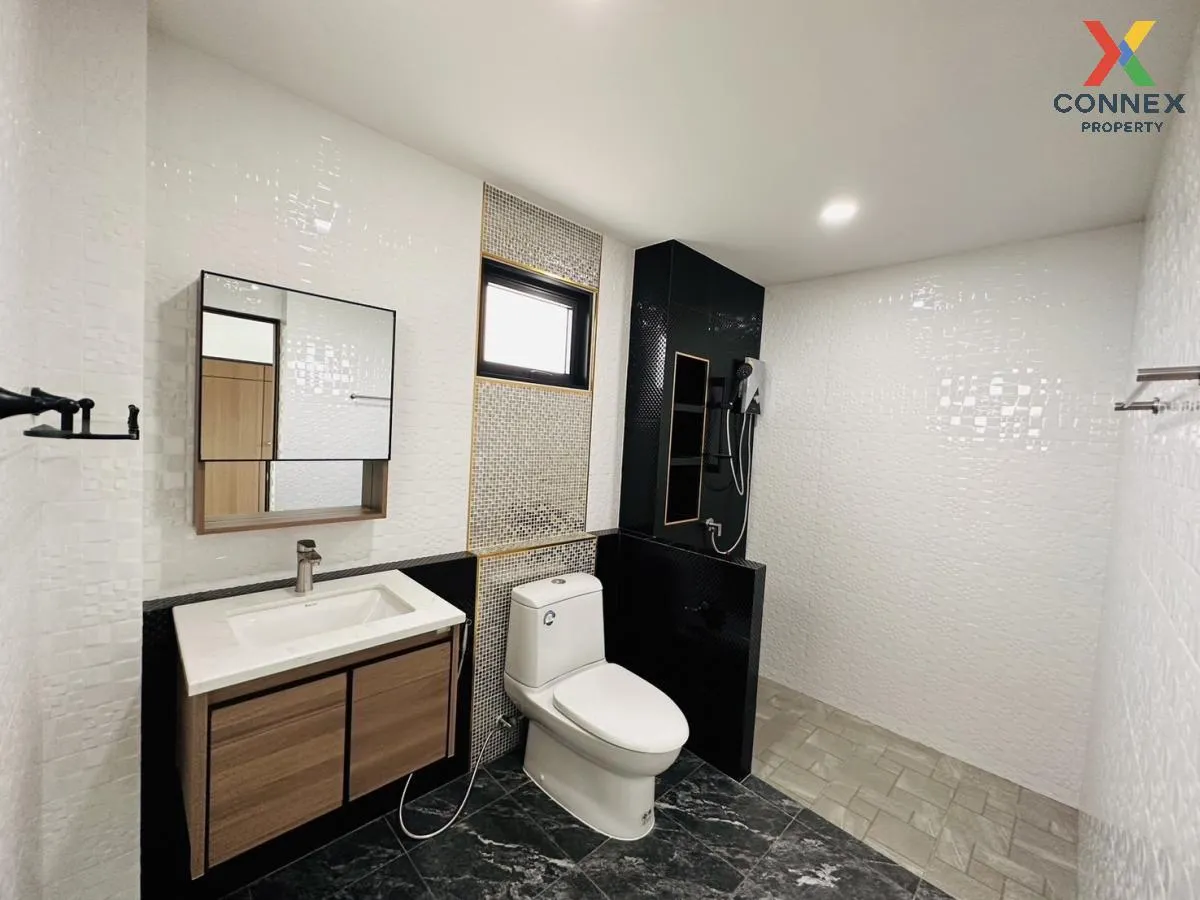 For Sale Single house with business, Kok Ko Subdistrict, Mueang L