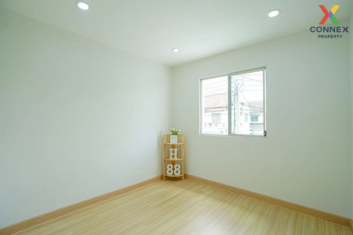 For Sale Townhouse/Townhome  , PRUKSA TOWN RATCHAPRUK , newly ren