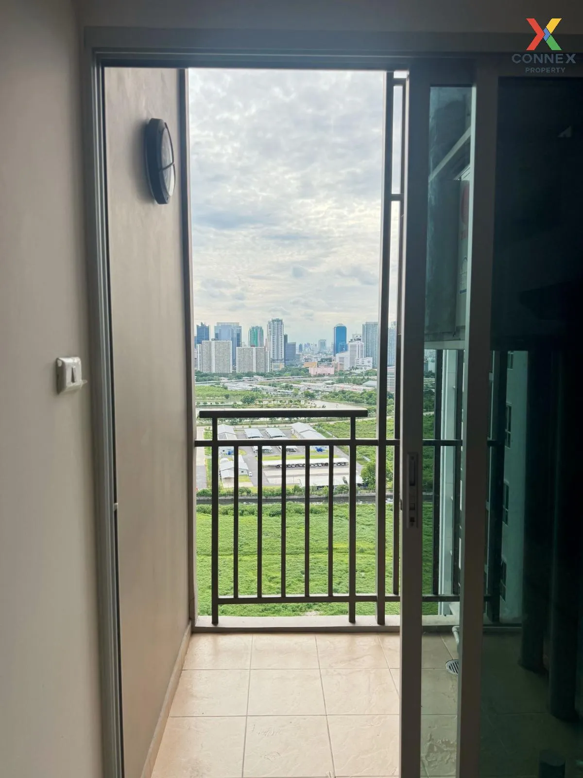 ขายคอนโด  ศุภาลัย เวอเรนด้า พระราม 9 MRT-พระราม 9 บางกะปิ เขต ห้ว