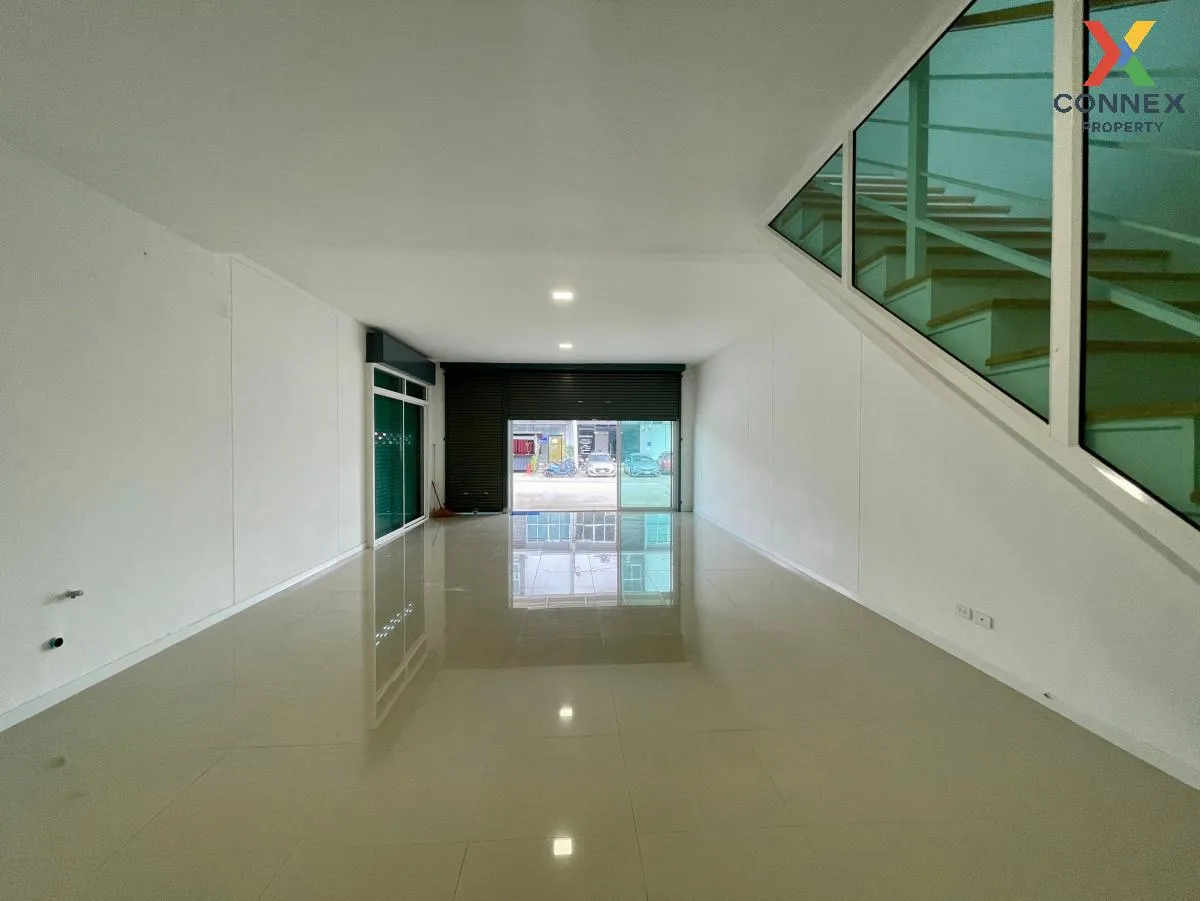 For Sale Commercial Building ,  Baan Pruksa Prime 95/1 Soi Kantan 2
