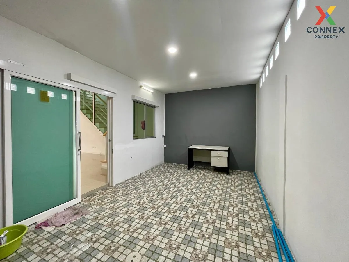 For Sale Commercial Building ,  Baan Pruksa Prime 95/1 Soi Kantan