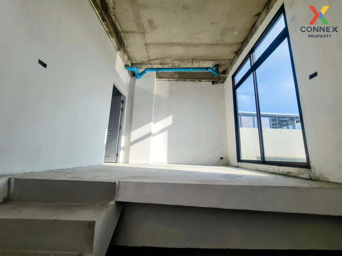 For Sale Commercial Building , Chic District Ram 53 , high floor 