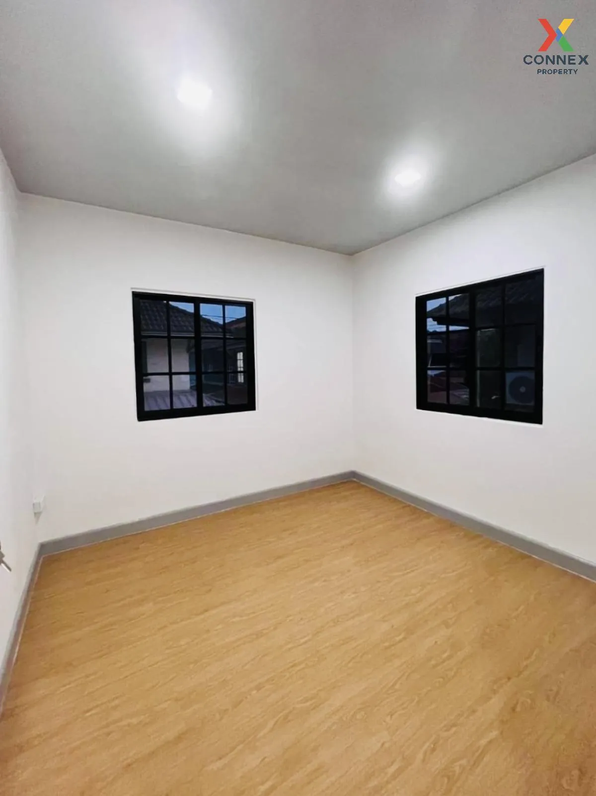 For Sale Townhouse/Townhome  , Baan Pruksa 11 , corner unit , new