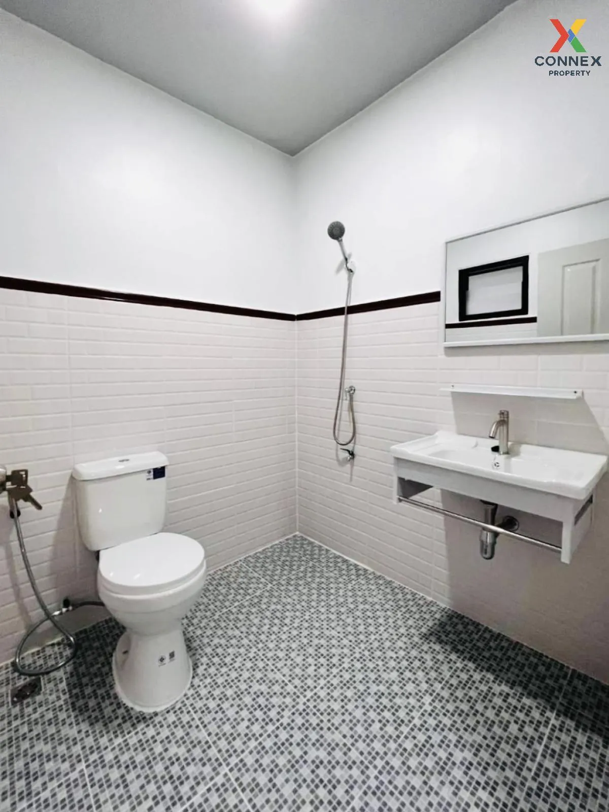 For Sale Townhouse/Townhome  , Baan Pruksa 11 , corner unit , new