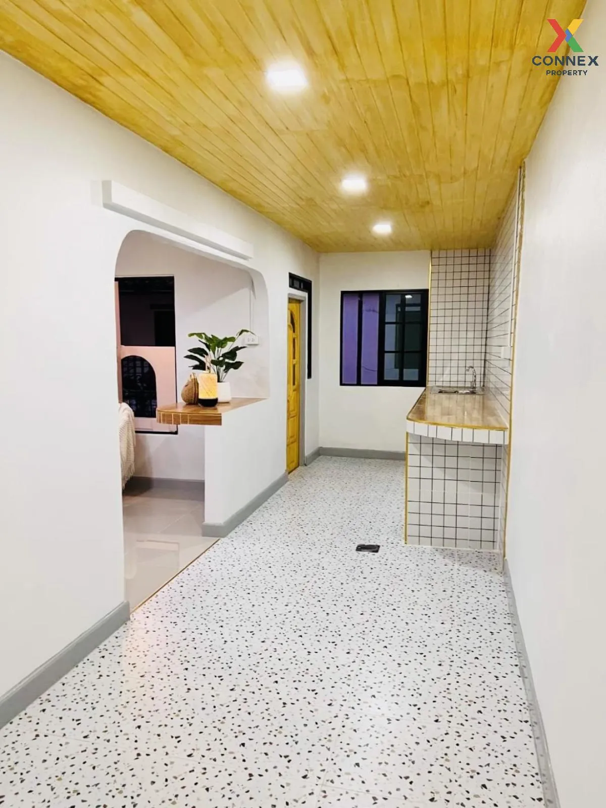 For Sale Townhouse/Townhome  , Baan Pruksa 11 , corner unit , new