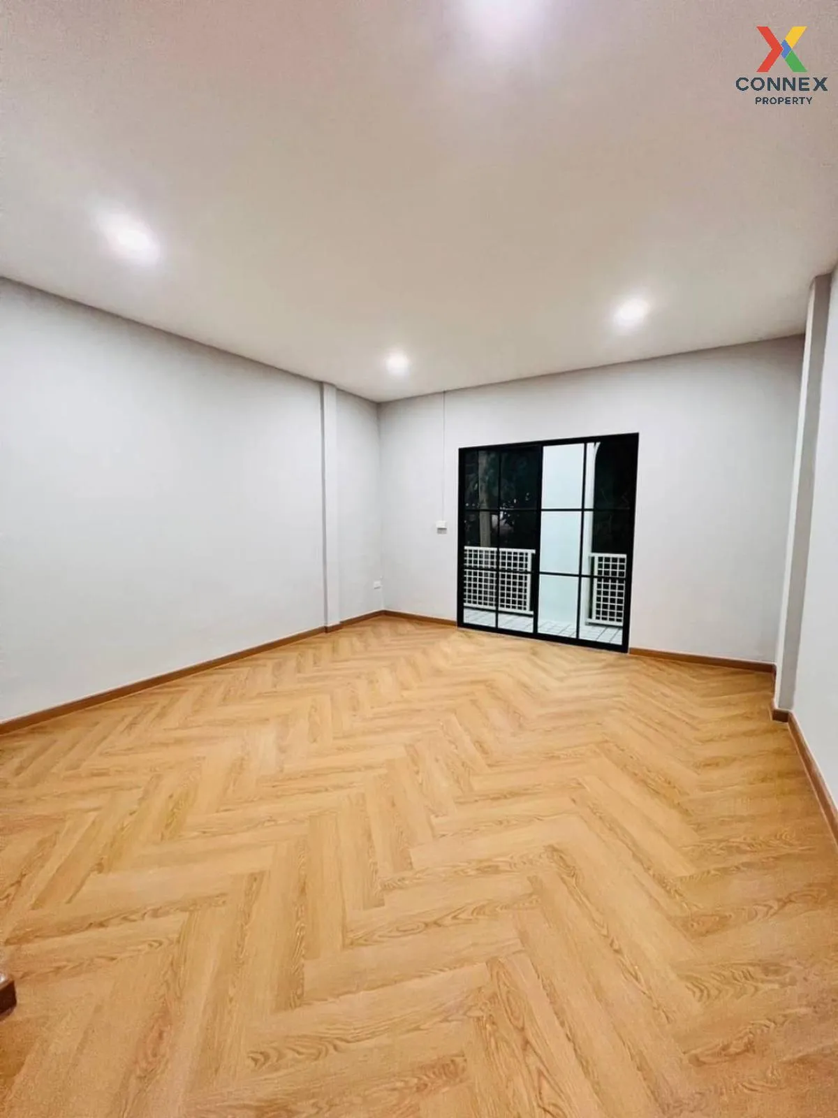 ขายทาวน์เฮ้าส์/ทาวน์โฮม  บ้านพิชาดา ห้องมุม รีโนเวทใหม่ พิมลราช บ