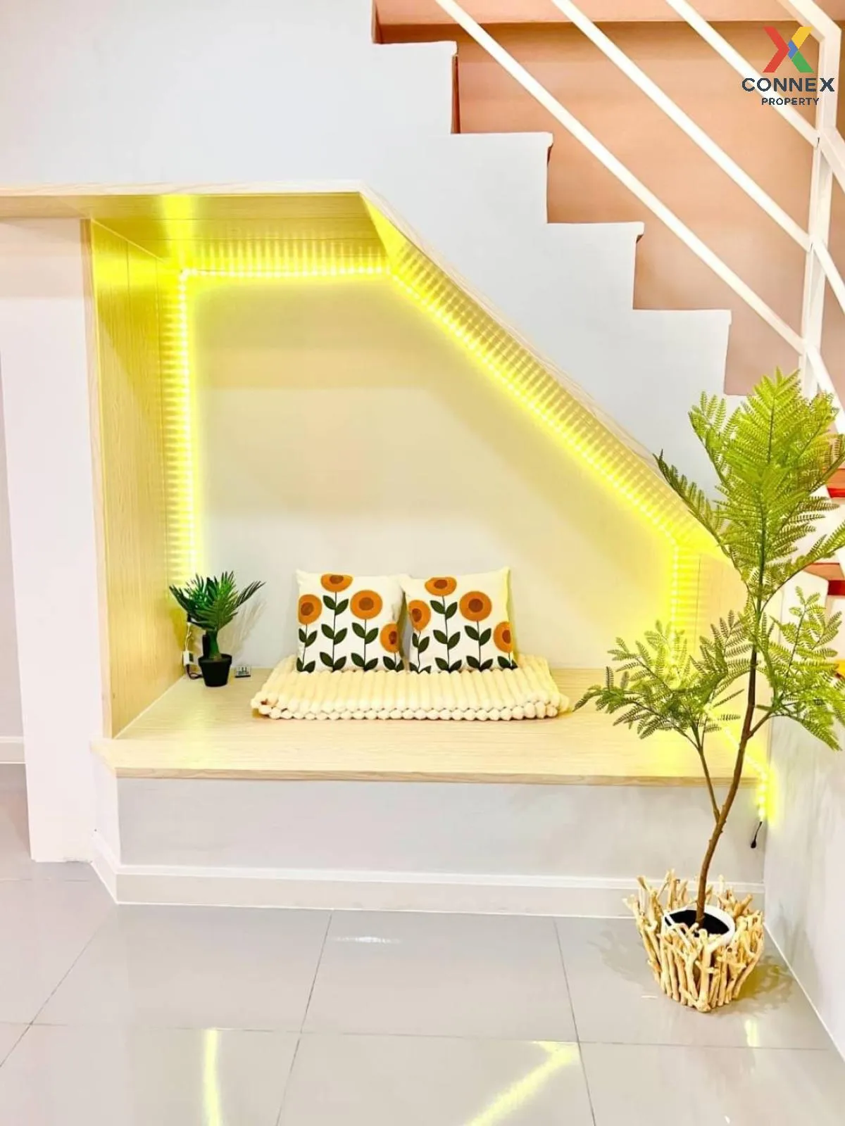 ขายทาวน์เฮ้าส์/ทาวน์โฮม  บ้านนครทองปาร์ควิว 1 รีโนเวทใหม่ บางบัวท