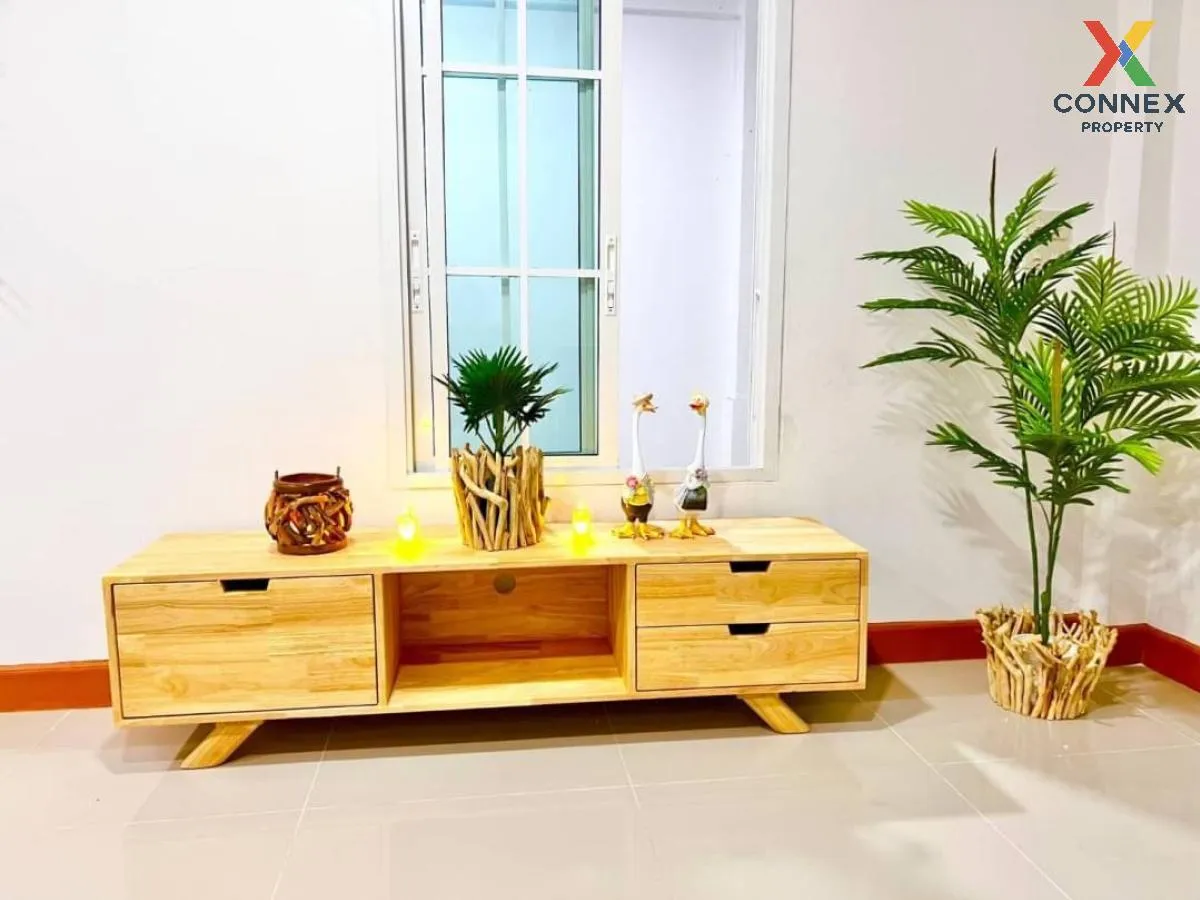 ขายทาวน์เฮ้าส์/ทาวน์โฮม  หมู่บ้านปิยวรารมย์ คลอง 4 รีโนเวทใหม่ บึ